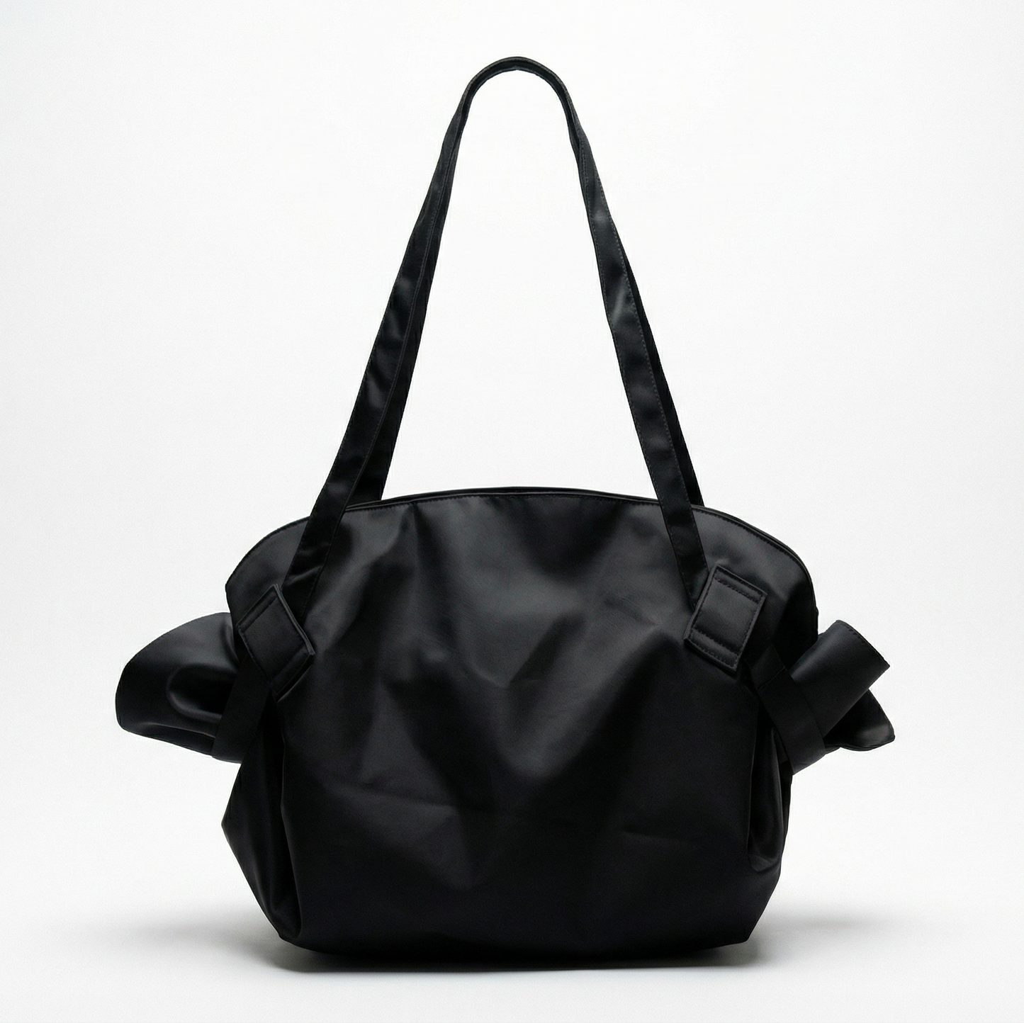 black tote bag